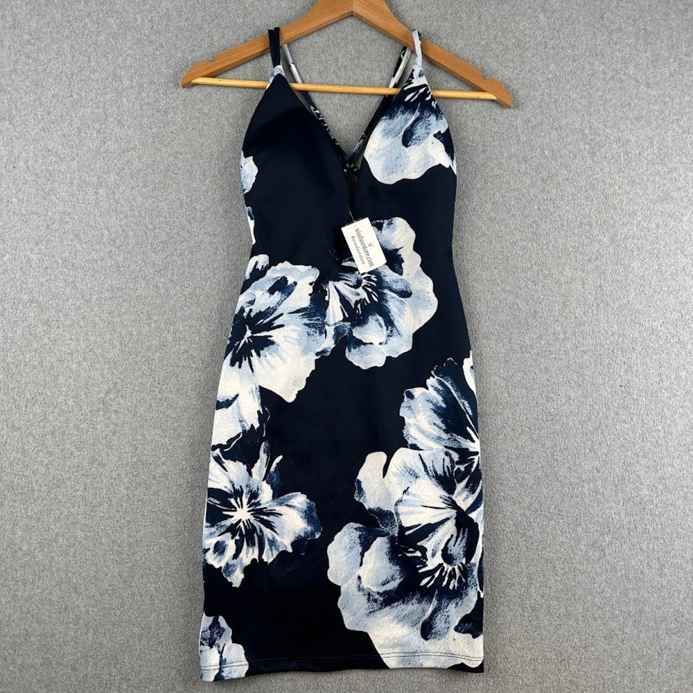 Windsor Dress Women S Navy Ivory Floral Bodycon Mini V-Neck Strappy NWT